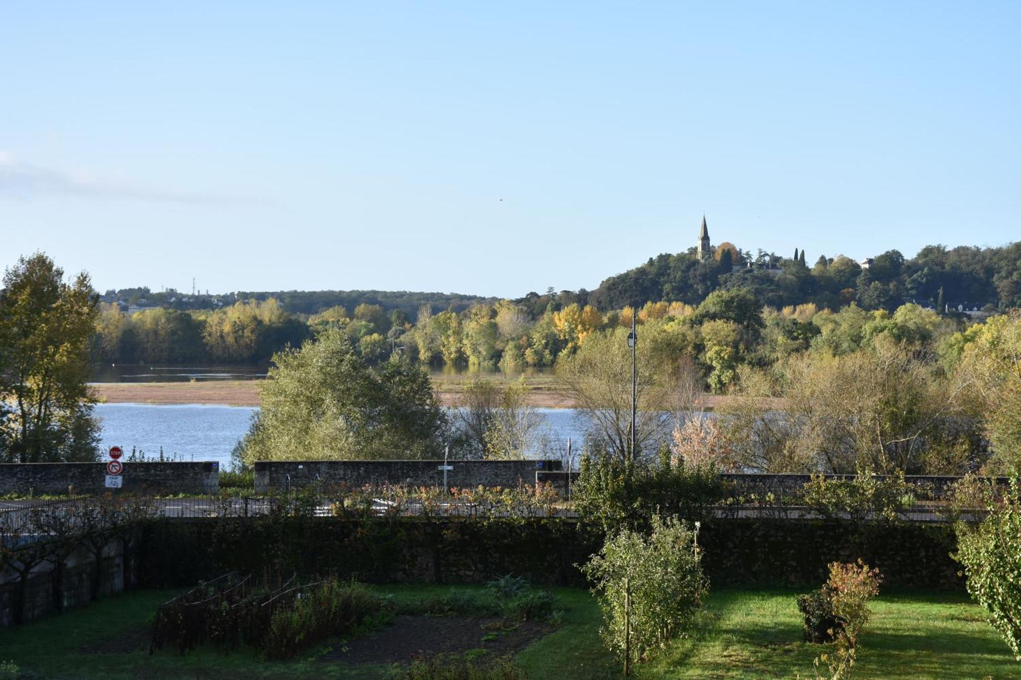 Domaine De L'Oie Rouge Bed and Breakfast Les Rosiers Exteriör bild